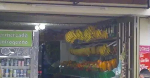 SUPERMERCADO FRUTAS VERDURAS GRANOS Y LACTEOS SUPERMERCADO FRUTAS VERDURAS GRANOS Y LACTEOS
